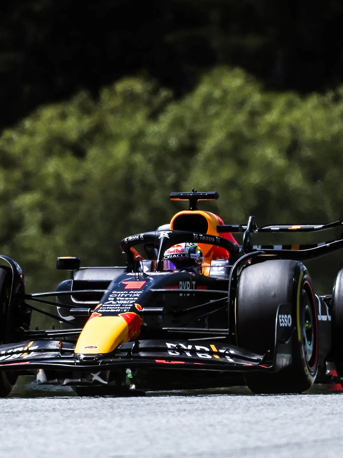  Formula 1 2022: Austrian GP RED BULL RING, AUSTRIA - JULY 08: Max Verstappen, Red Bull Racing RB18 during the Austrian GP at Red Bull Ring on Friday July 08, 2022 in Spielberg, Austria. Photo by Glenn Dunbar / LAT Images Images PUBLICATIONxINxGERxSUIxAUTxHUNxONLY GP2211_123141177A5157