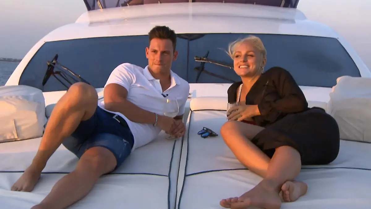 Max und Michelle schütten sich ihre Herzen aus Temptation Island 2020