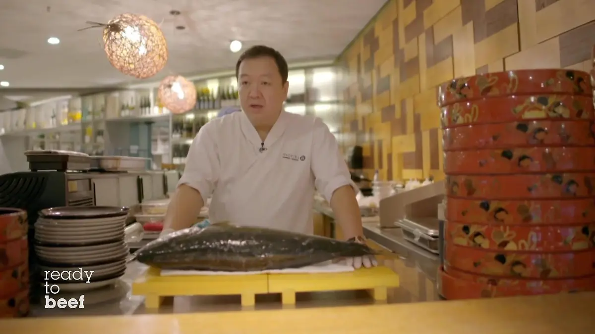 The Duc Ngo tritt mit der Gelbschwanzmakrele an Die geheime Zutat bei "ready to beef!"
