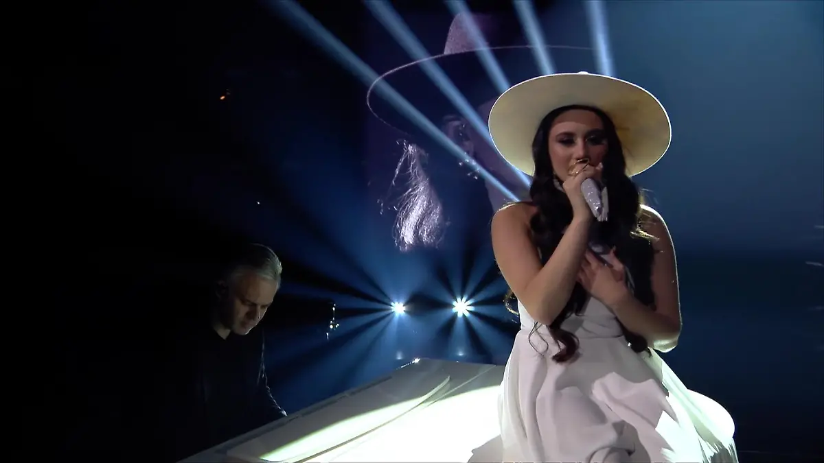 Chiara D'Amico singt "Das Beste" Keine Gänsehaut bei Pietro Lombardi