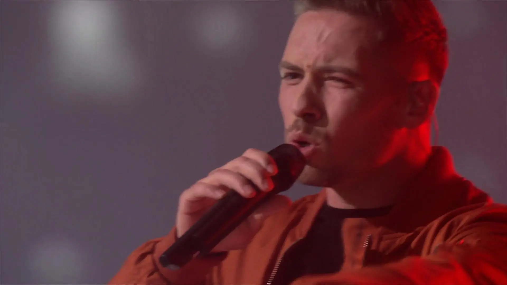 Ramon Kaselowsky singt "Über sieben Brücken" Emotionen pur beim "Leise"-Song