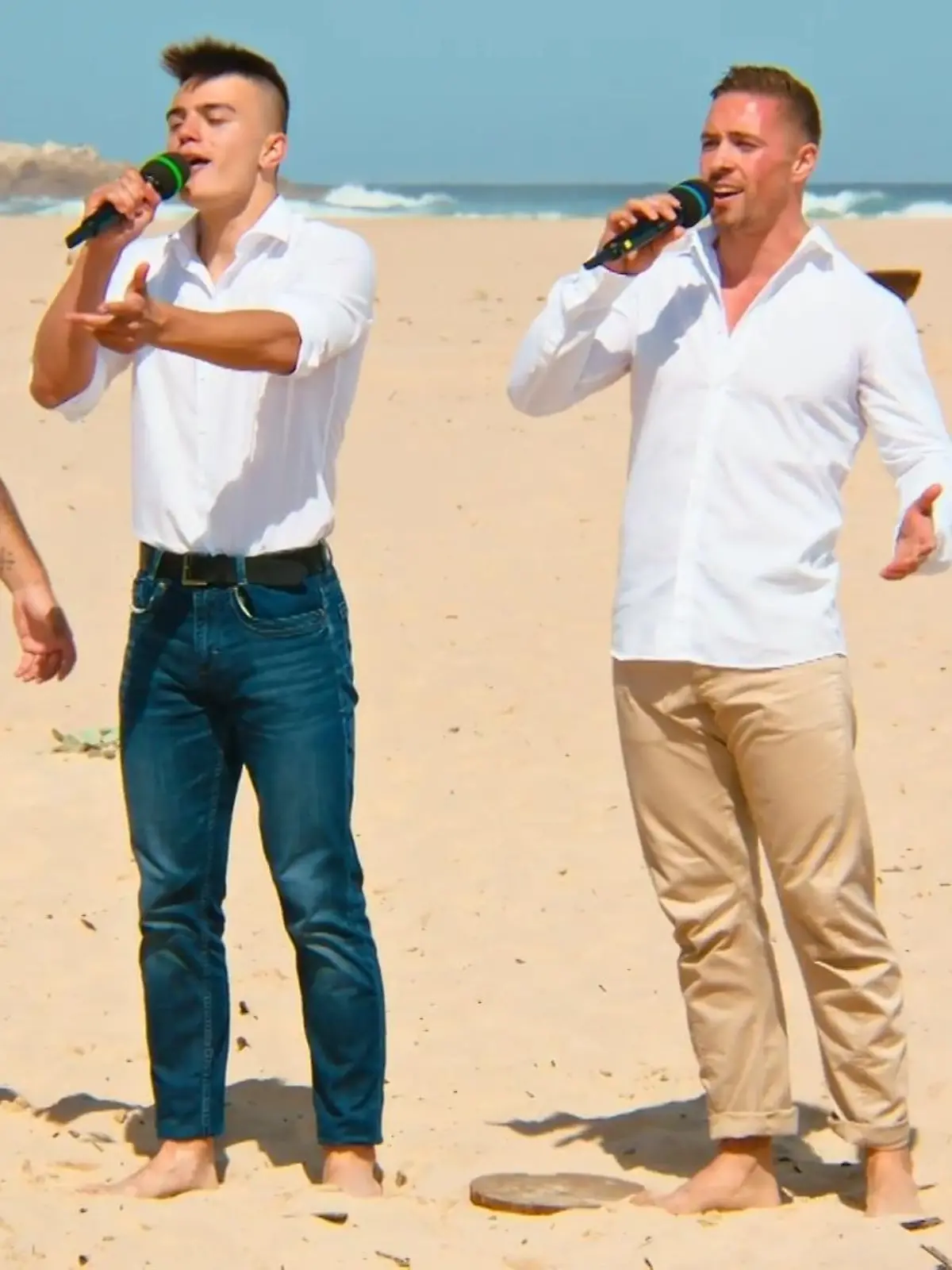 Bild zu: "Schmuse-Feeling mit den "White Shirt Boys""