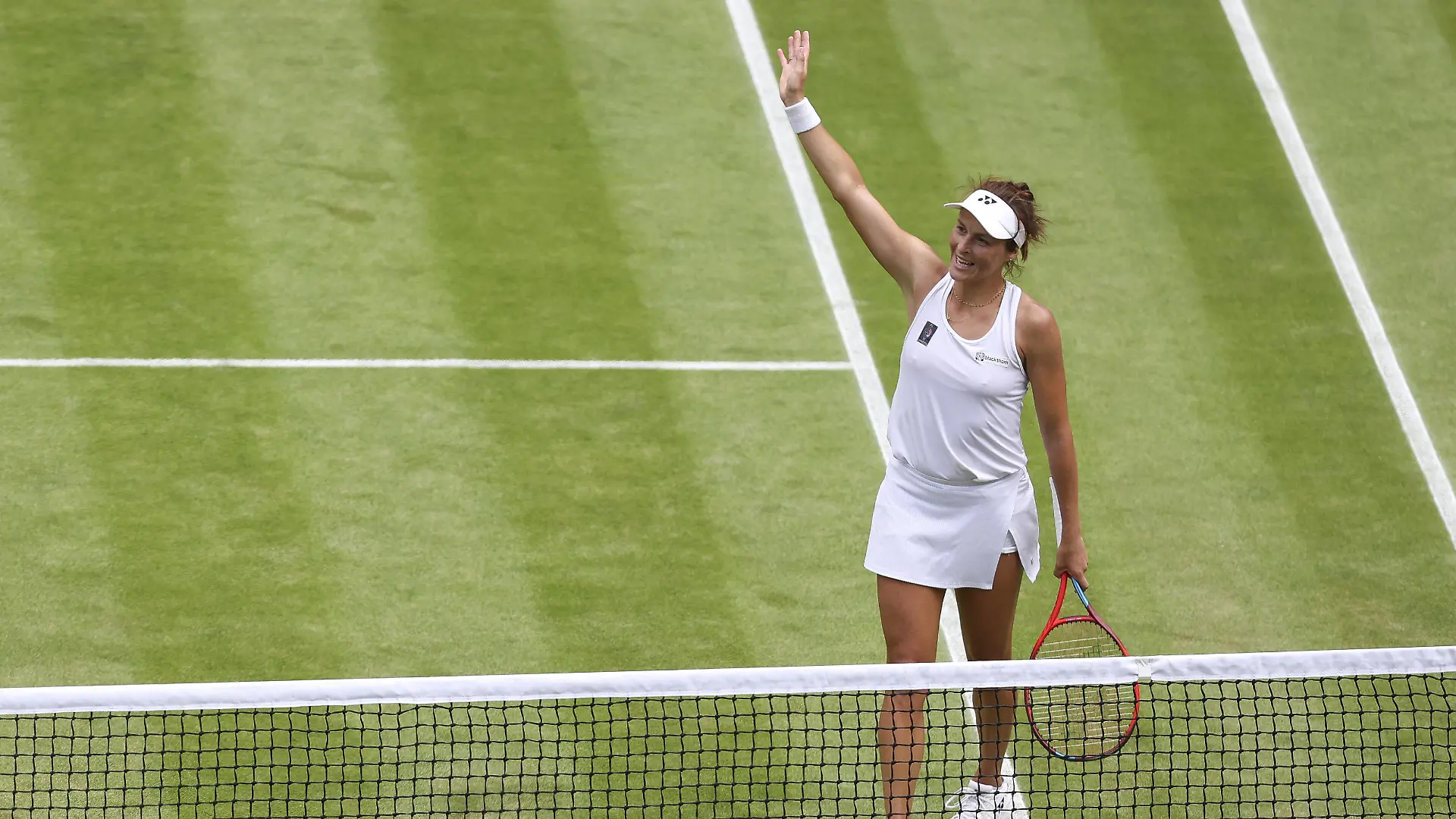 (220706) -- LONDON, July 6, 2022 (Xinhua) -- Tatjana Maria of Germany celebrates after winning the women's singles quarter-final match against her compatriot Jule Niemeier at Wimbledon Tennis Championship in London, Britain, on July 5, 2022. (Xinhua/Han Yan) - Han Yan -//CHINENOUVELLE_08500110/2207060904/Credit:CHINE NOUVELLE/SIPA/2207060923 / action press