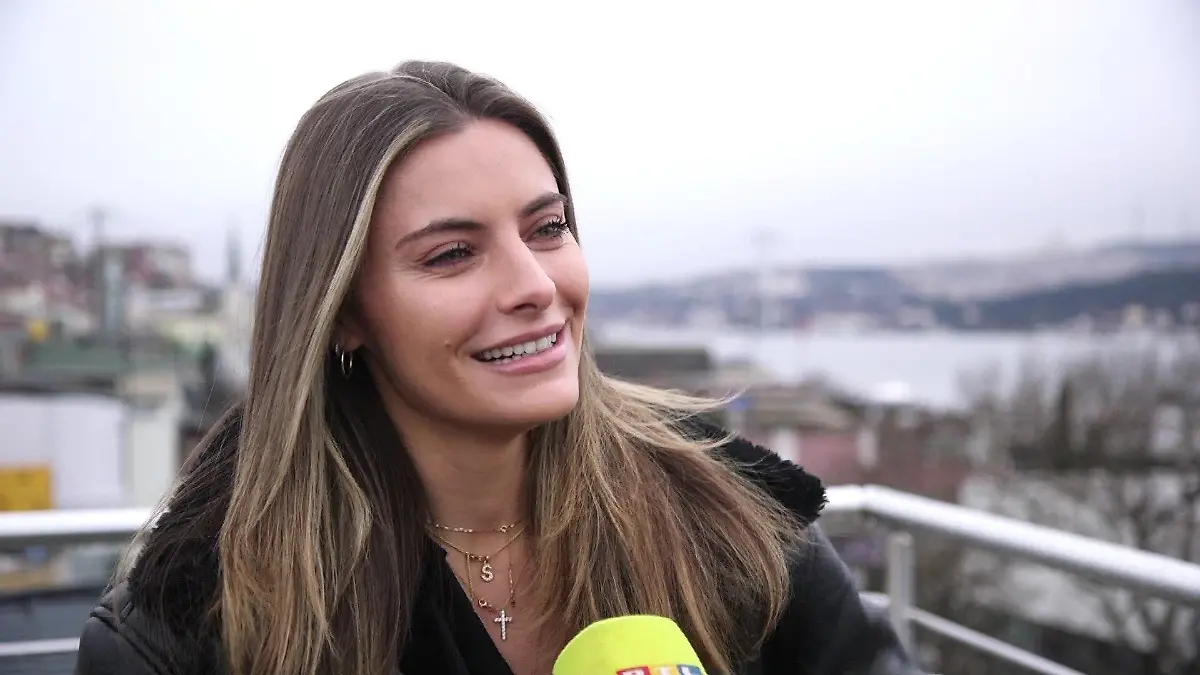 PR-Aktion? Das sagt Sophia Thomalla zum Banner-Klau! 9-Meter-Banner gestohlen