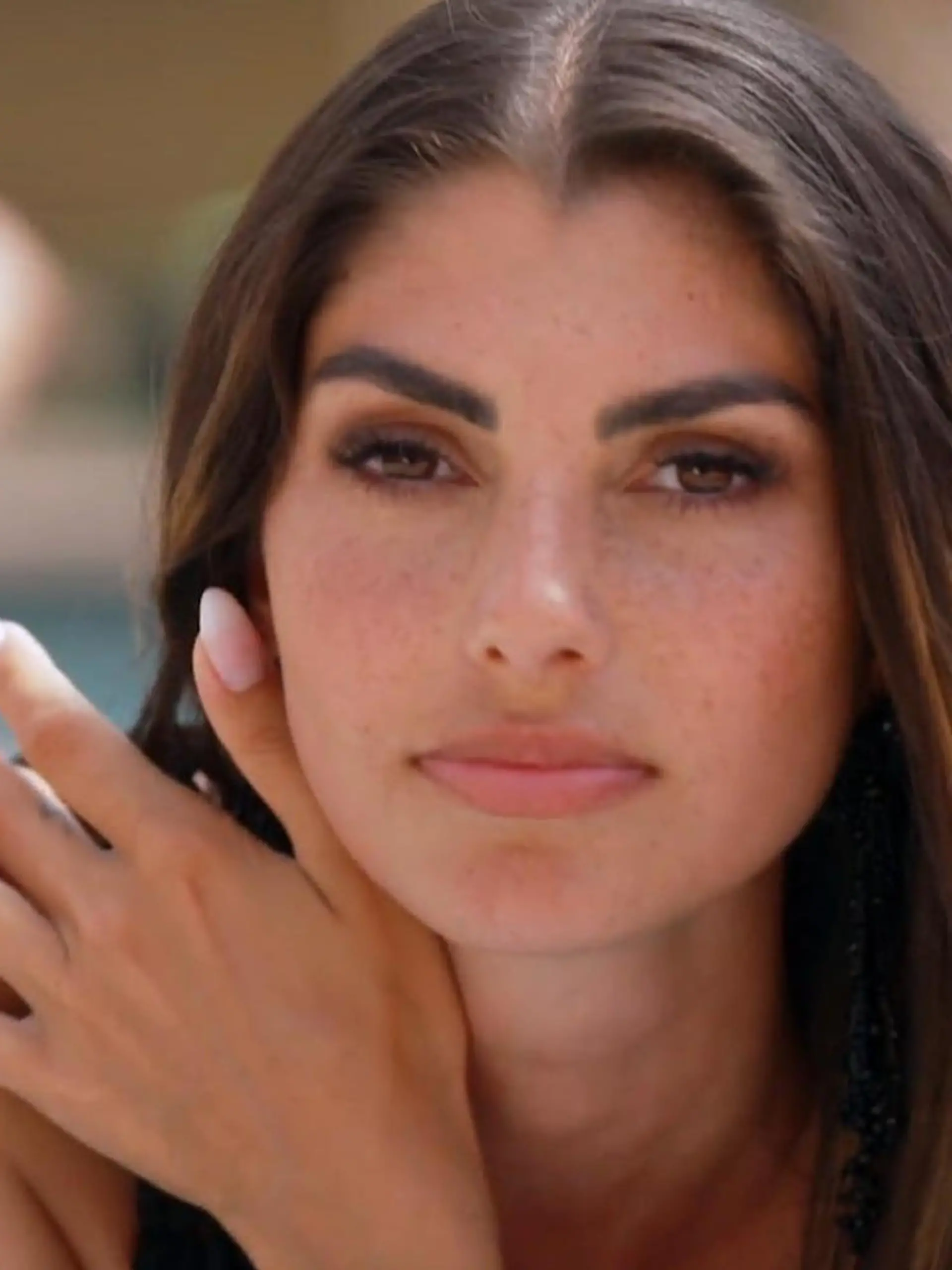 "Make Love, Fake Love"-Single-Lady Yeliz Koc hat die Nase gestrichen voll von falschen Männern