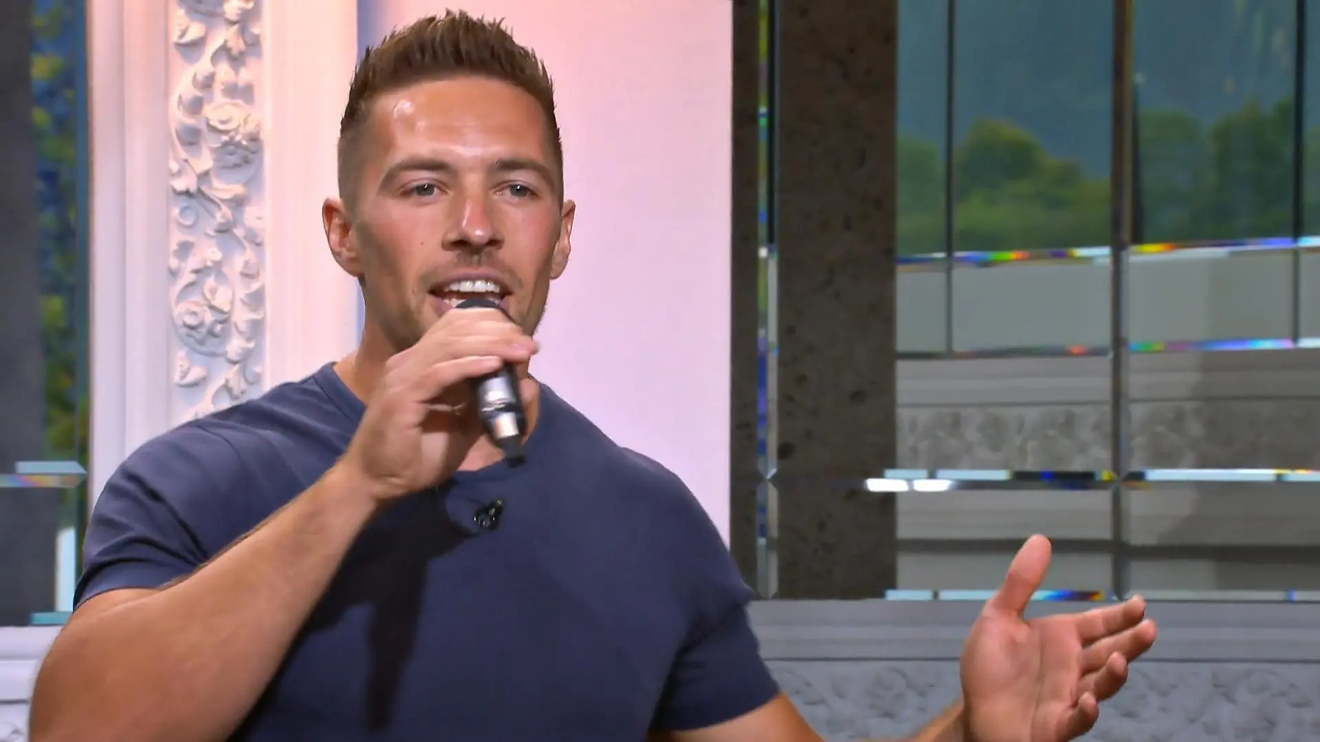 Wer hätte gedacht, dass Ramon Alt-Schlager singt? Etwas ganz Besonderes