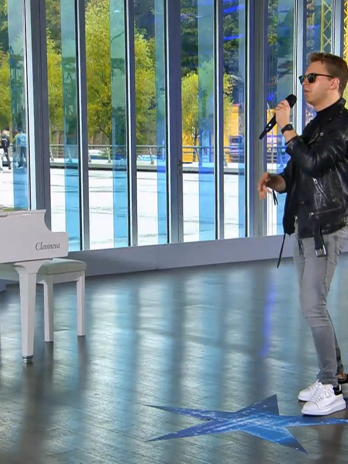 Bild zu: "Udo überrascht die Jury mit "I Like Me Better""