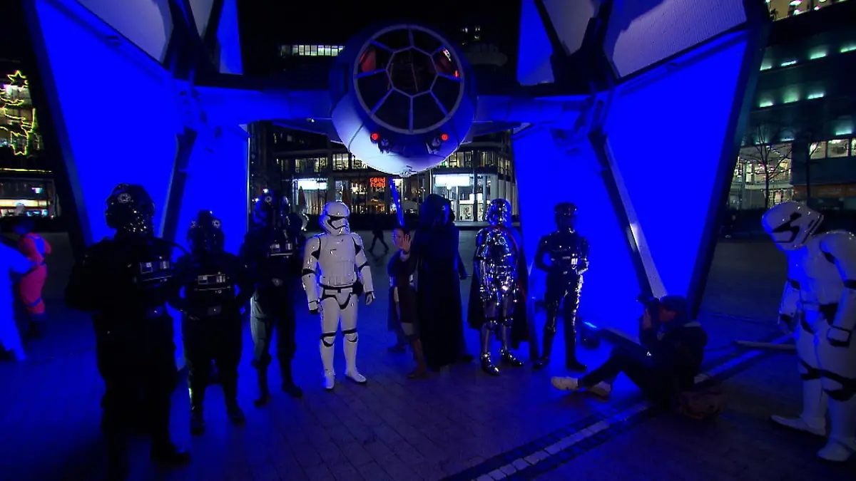 Star Wars Party in Köln: Zahlreiche Promis im Fieber 