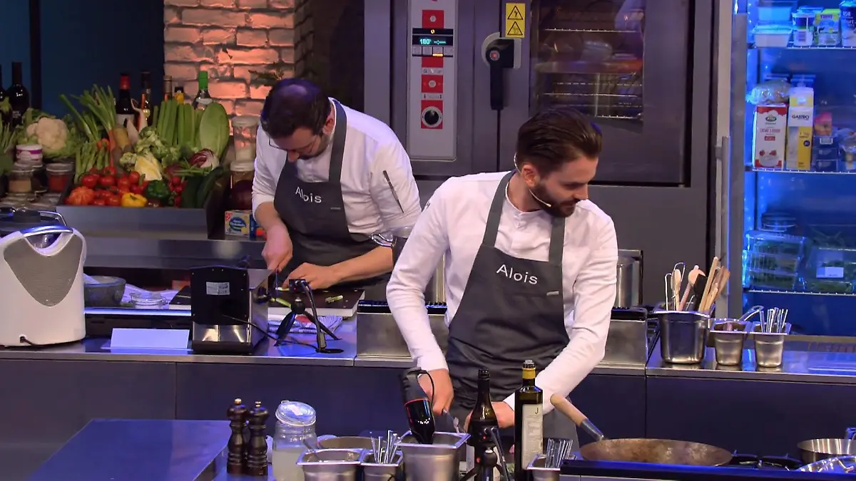 Christoph Kunz kreiert einen "Wohlfühlteller" Mit Wachteleiern und Vongole