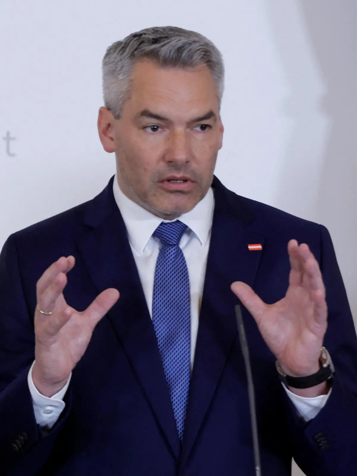 Austrian Chancellor Karl Nehammer attends a news conference in Vienna, Austria June 14, 2022.   REUTERS/Leonhard Foeger