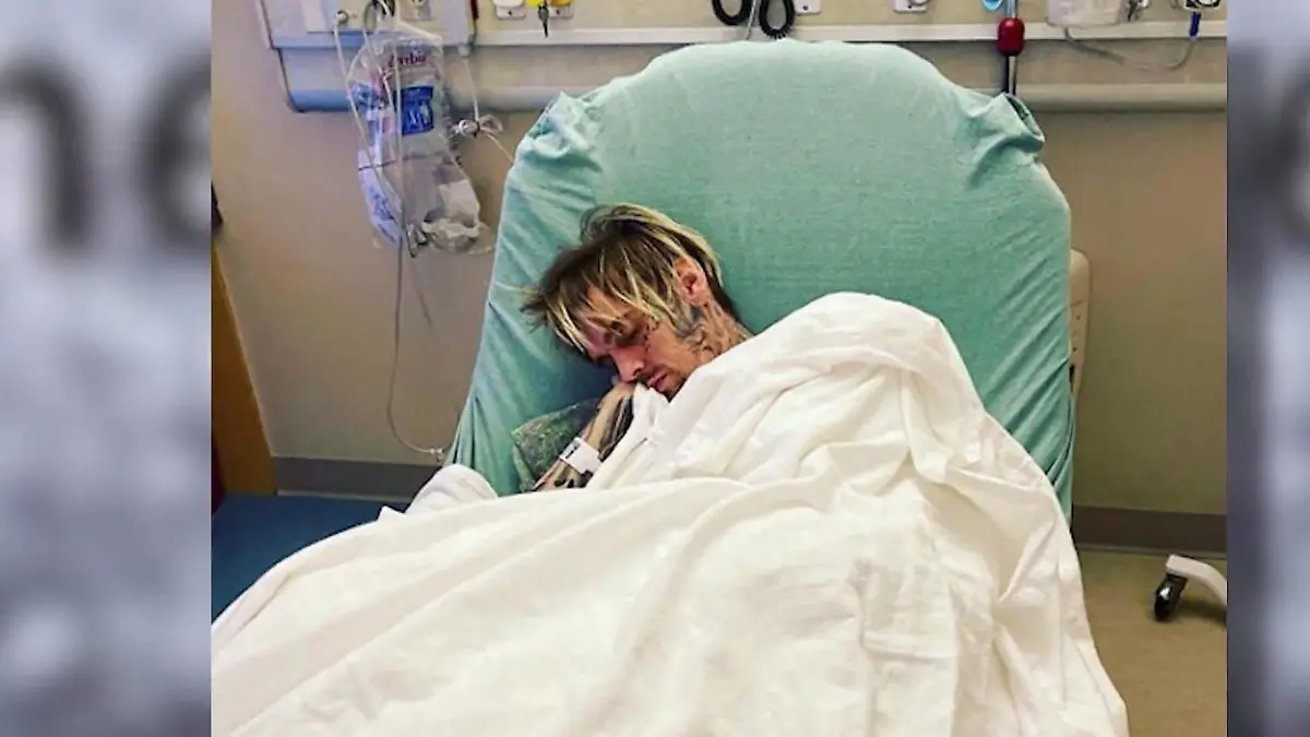 Aaron Carter ins Krankenhaus eingeliefert Neuer Tiefpunkt?