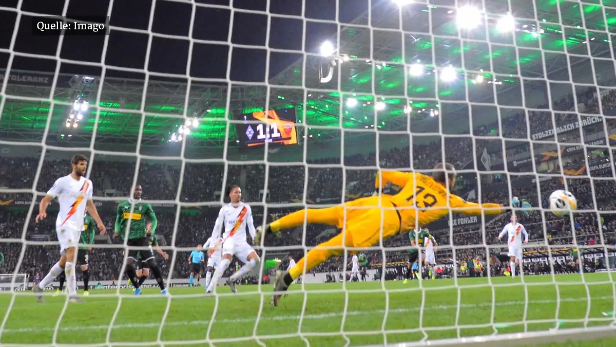 Gladbach freut sich über Last-Minute-Sieg 