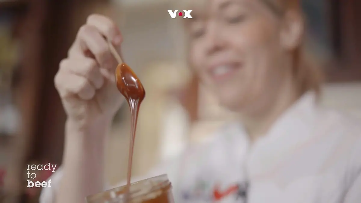 Nathalie Dienstbach kocht mit Salzkaramell Die geheime Zutat bei "Ready to beef"