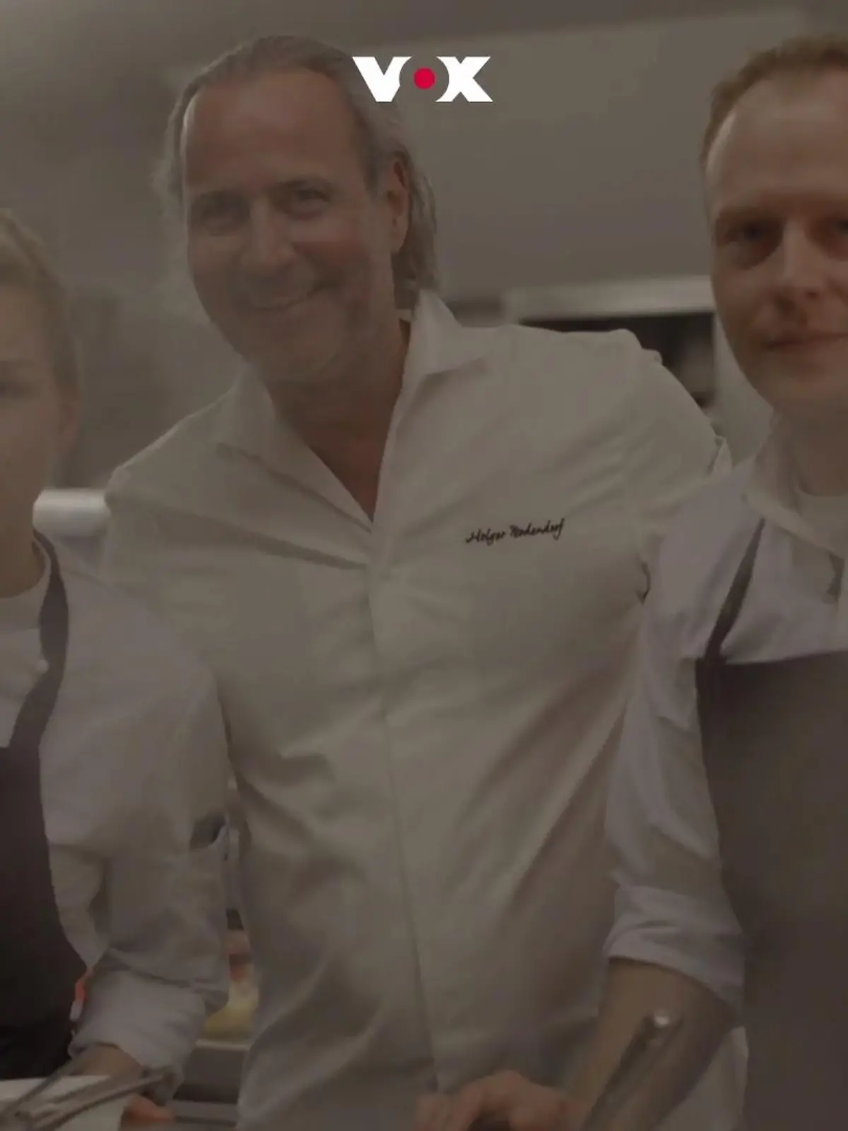 Bild zu: "Tim Mälzer lädt zum Nord-Süd-Gipfel zwischen Holger Bodendorf und Max Stiegl."