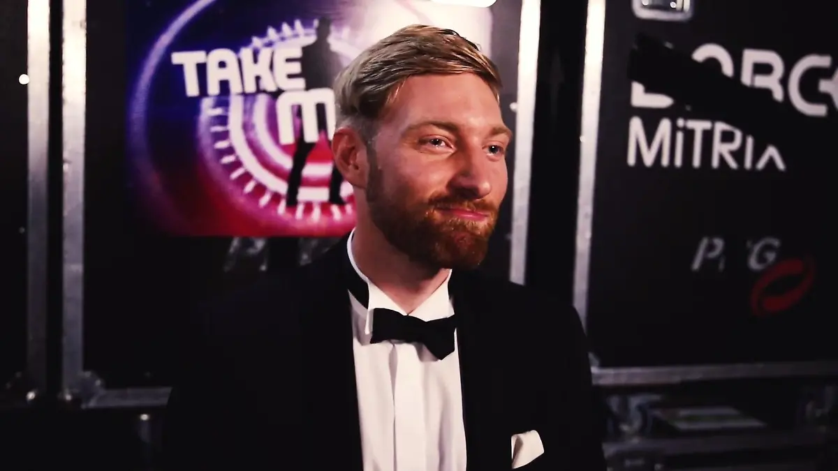 Am Anzug lag die "Take me Out"-Pleite nicht Single Sebastian ist sicher