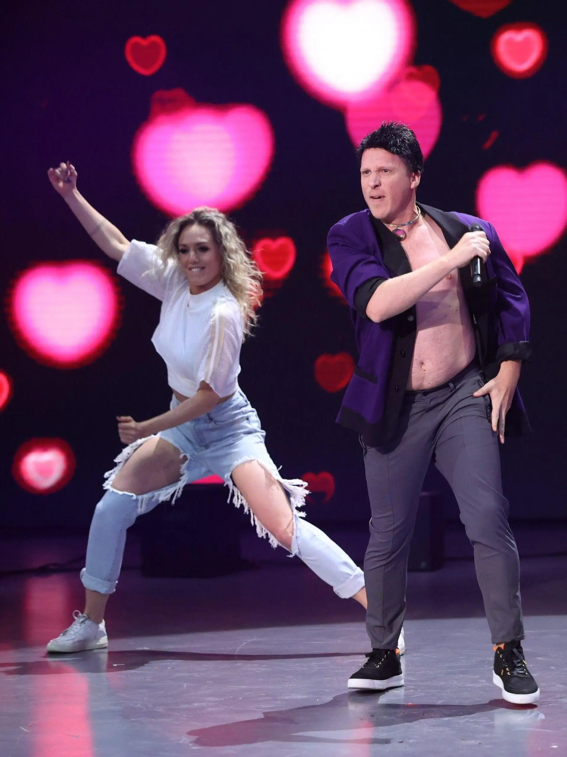 Oliver Pocher performt im Spiel "Die Kindskopf Playback Show" als Haddaway "What is Love".

Die Verwendung des sendungsbezogenen Materials ist nur mit dem Hinweis und Verlinkung auf RTL+ gestattet.