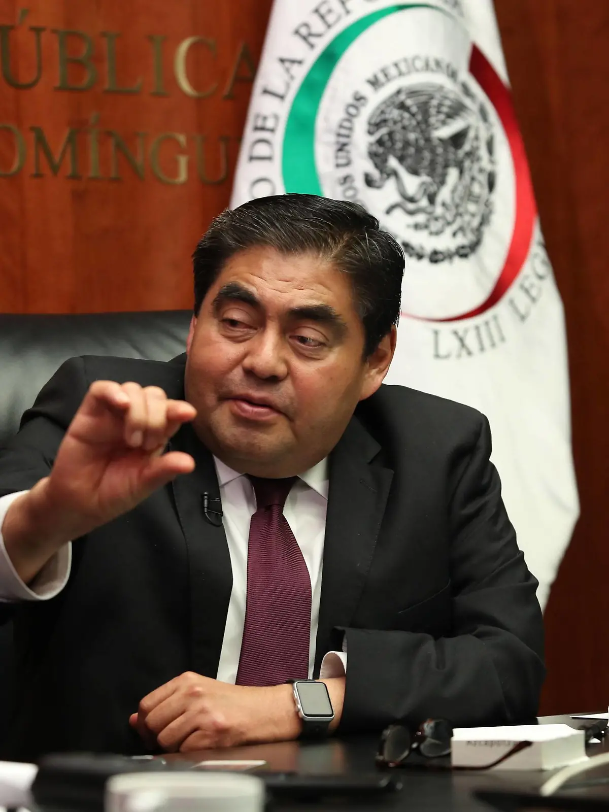 February 1, 2018 - EUM20180201POL39.JPG.CIUDAD DE MEXICO.- Interview/Entrevista-Miguel Barbosa.- Con el Frente, PRD va al basurero de la historia , senala en entrevista, Miguel Barbosa Huerta, senador y aspirante a la gubernatura de Puebla por Morena. Foto: Agencia EL UNIVERSAL/ /RCC. PUBLICATIONxINxGERxSUIxAUTxONLY - ZUMAu78_ 20180201_zaf_u78_096 Copyright: xValentexRosasx  