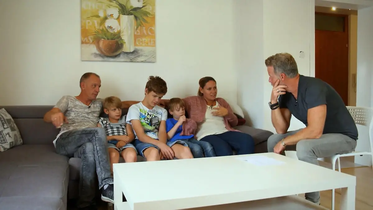 Das sind die Laborwerte der Familie Öhler Jenke lässt die Urinproben untersuchen