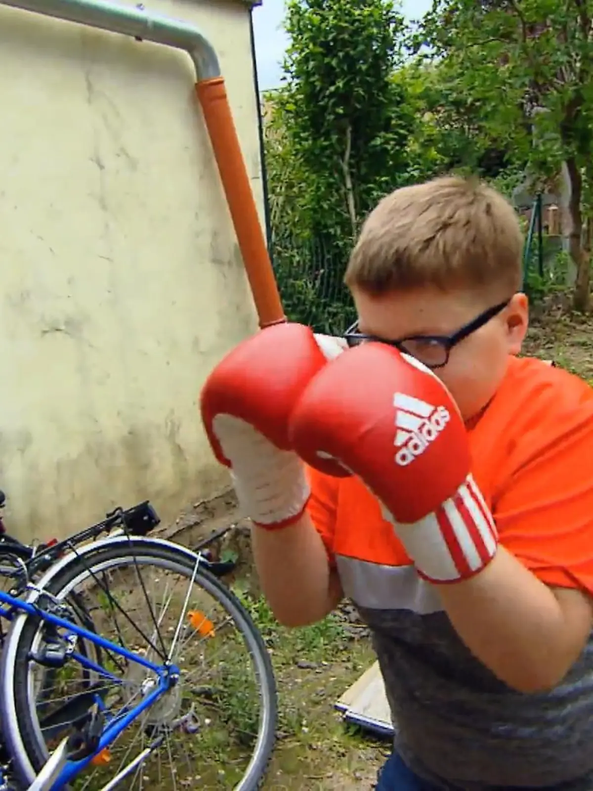 Bild zu: "Niklas haut beim Abnehmen richtig rein"