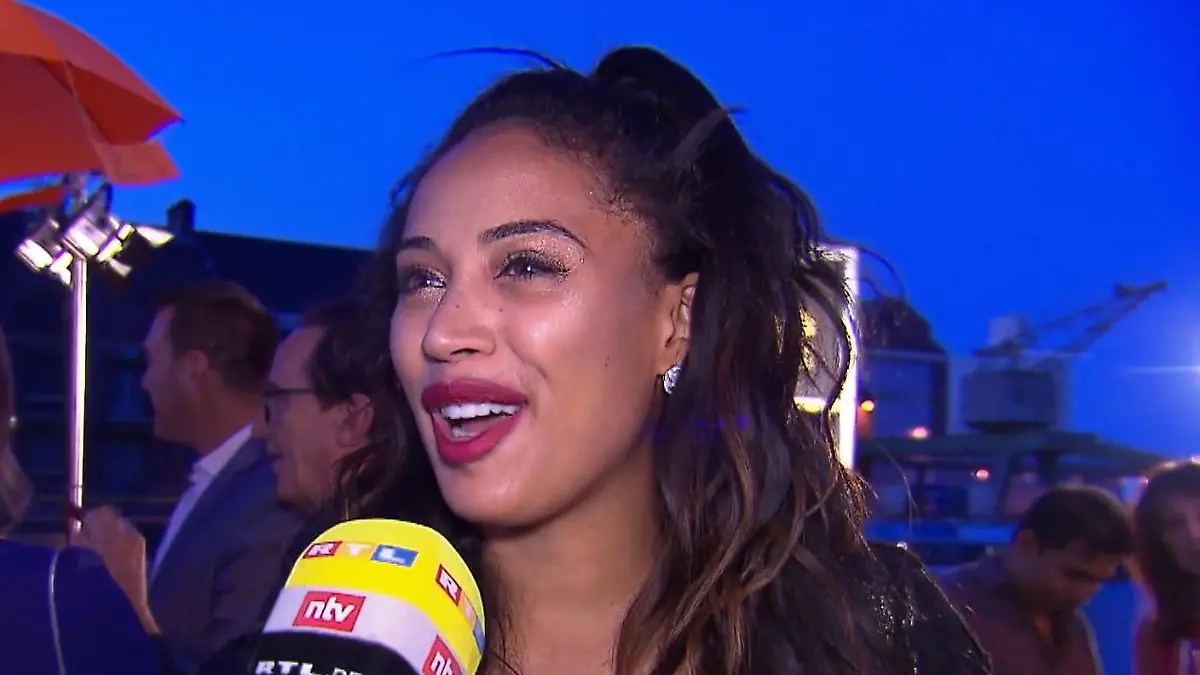Ist Sarah Joelle schwanger? Gerücht das Abends