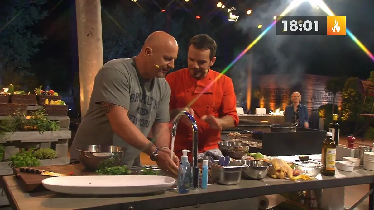 Detlef Steves und Steffen Henssler im Team Sie kochen dieses Mal gemeinsam