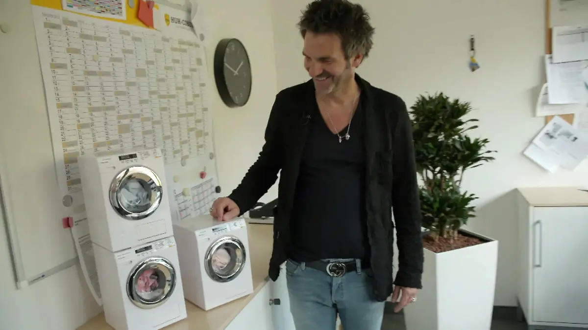 Maschinenchaos im Waschkeller Patrick Hufen ermittelt in Neuss