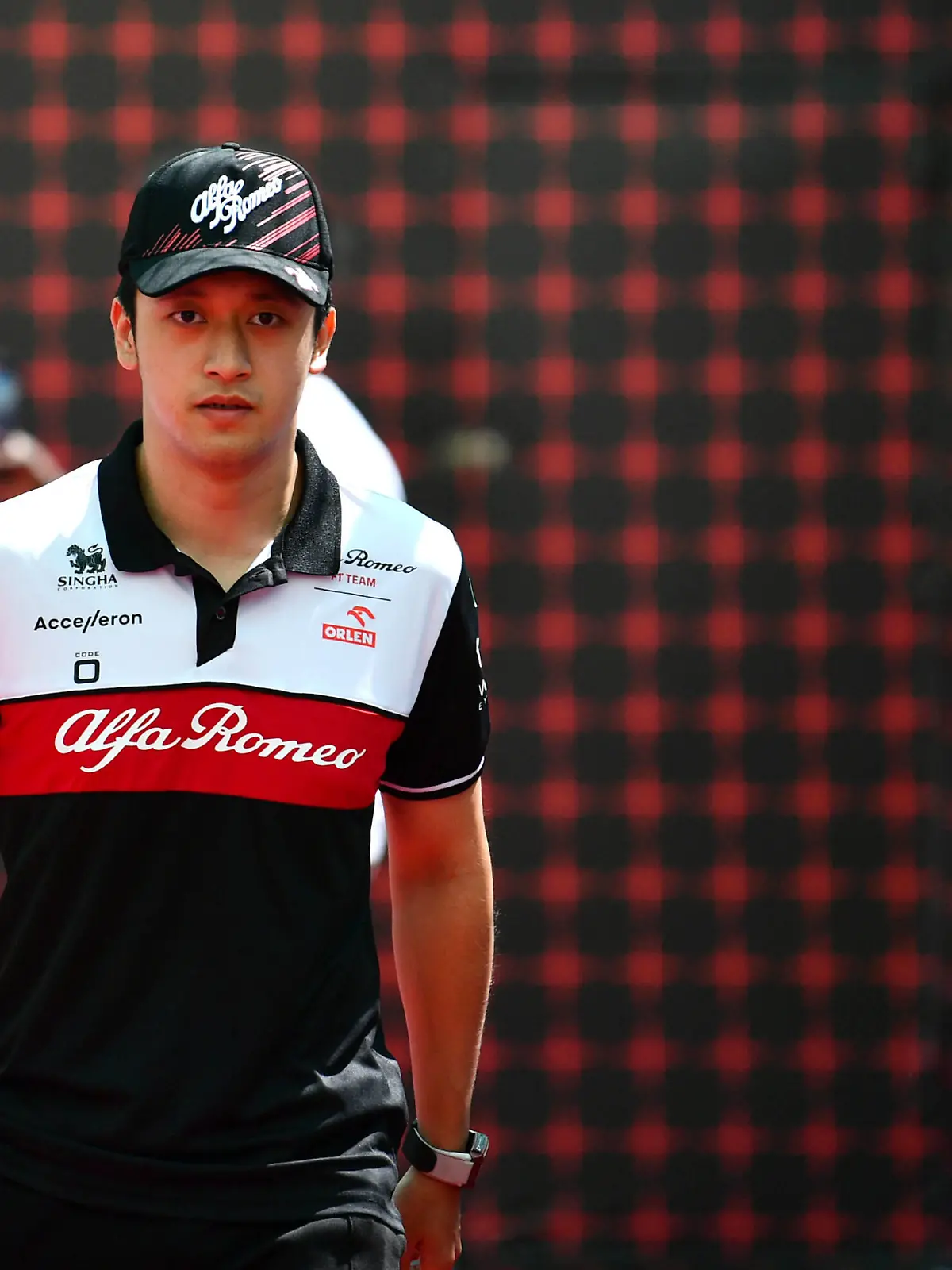  Formula 1 2022: Azerbaijan GP BAKU CITY CIRCUIT, AZERBAIJAN - JUNE 12: Zhou Guanyu, Alfa Romeo, arrvies into the paddock during the Azerbaijan GP at Baku City Circuit on Sunday June 12, 2022 in Baku, Azerbaijan. Photo by Simon Galloway / LAT Images Images PUBLICATIONxINxGERxSUIxAUTxHUNxONLY GP2208_064506SG2_9134