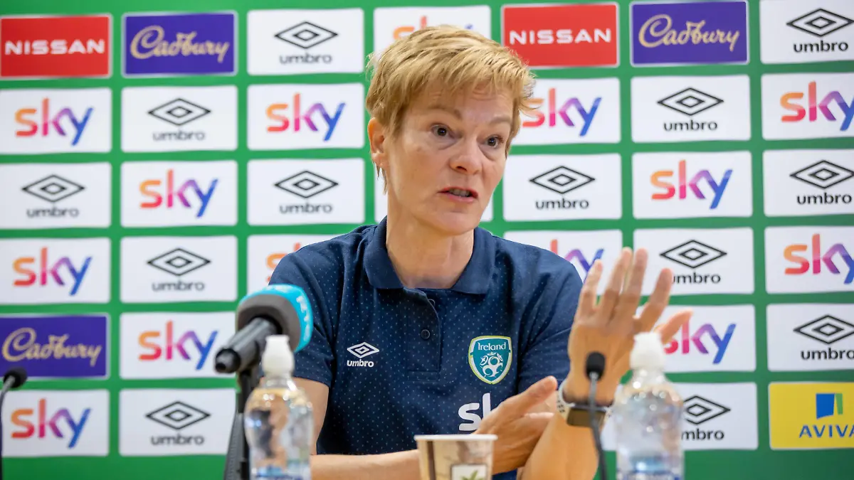 Republic of Ireland WNT Squad Announcement, FAI HQ, Abbotstown, Dublin 15/6/2022 Manager Vera Pauw Vera Pauw 15/6/2022 PUBLICATIONxNOTxINxUKxIRLxFRAxNZL Copyright: x INPHO/MorganxTreacyx AZ0I8009