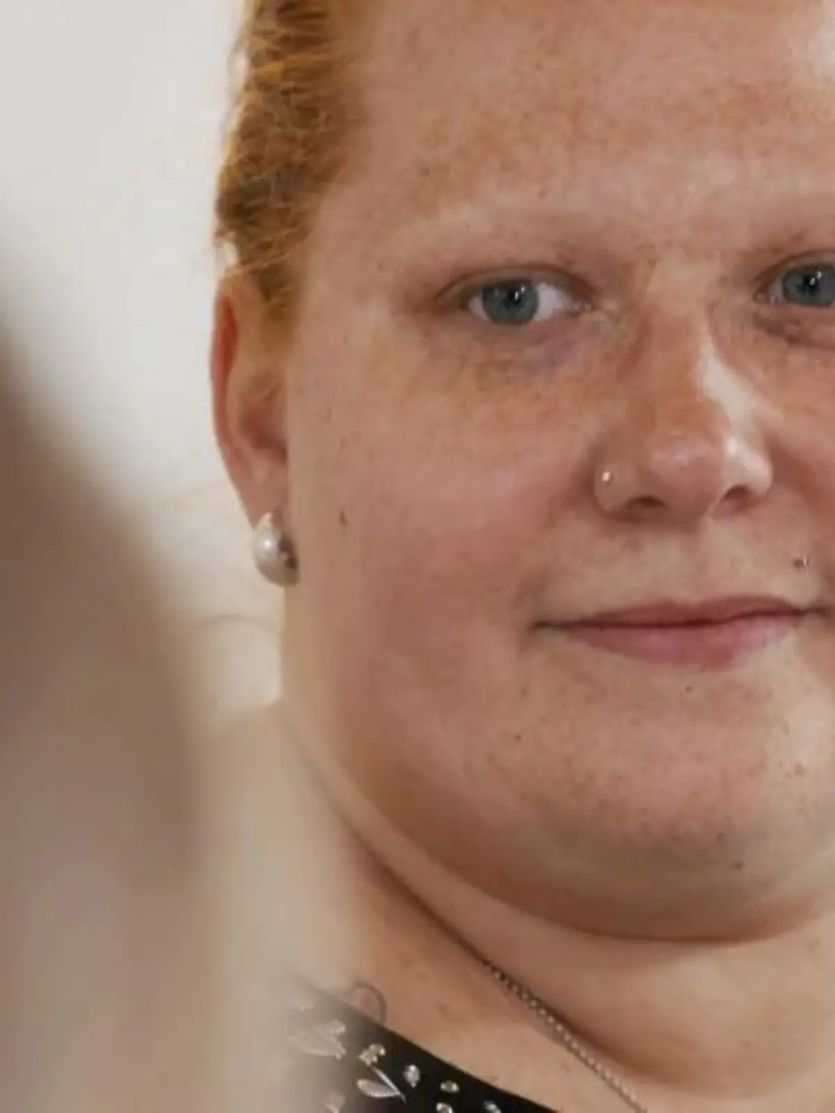 Bild zu: "Der Wunsch: Nie wieder Augenbrauen schminken"