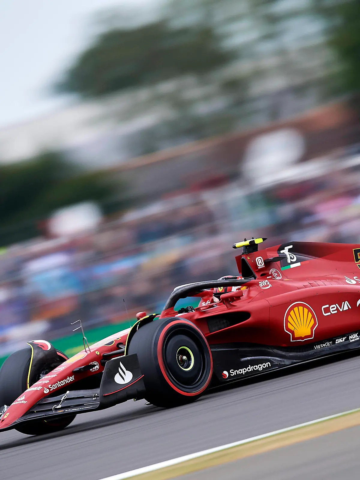  F1 Grand Prix of Great Britain - Qualifying Carlos Sainz of Spain driving the 55 Scuderia Ferrari F1-75 during qualifying ahead of the F1 Grand Prix of Great Britain at Silverstone on July 2, 2022 in Northampton, United Kingdom. Northampton England PUBLICATIONxNOTxINxFRA Copyright: xJosexBretonx originalFilename:breton-f1grandp220702_npvS2.jpg