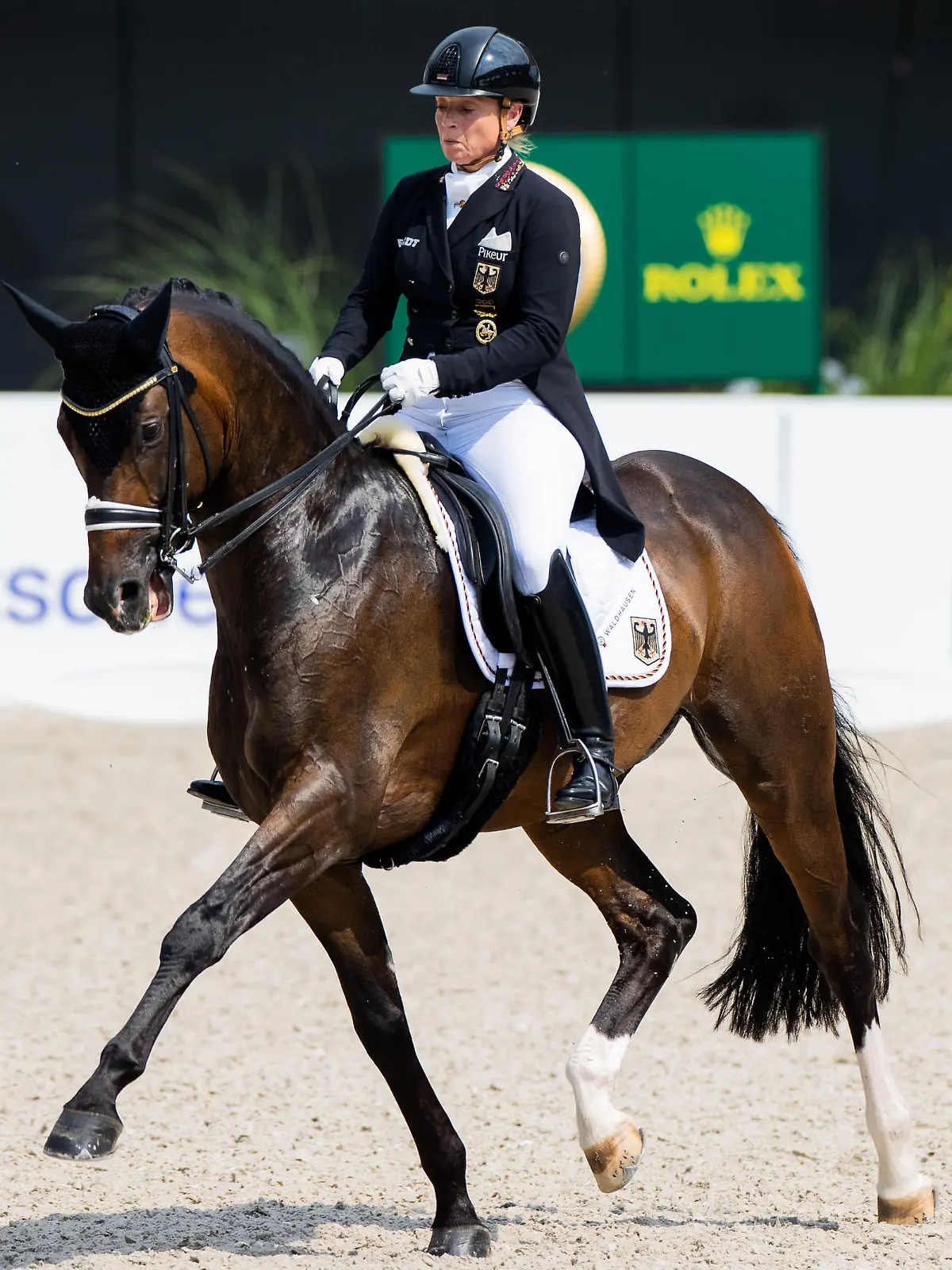 Pferdesport, Dressur: CHIO, Grand Prix, Nationenpreis. Die deutsche Reiterin Isabell Werth auf dem Pferd "DSP Quantaz" reitet durch den Parcours.