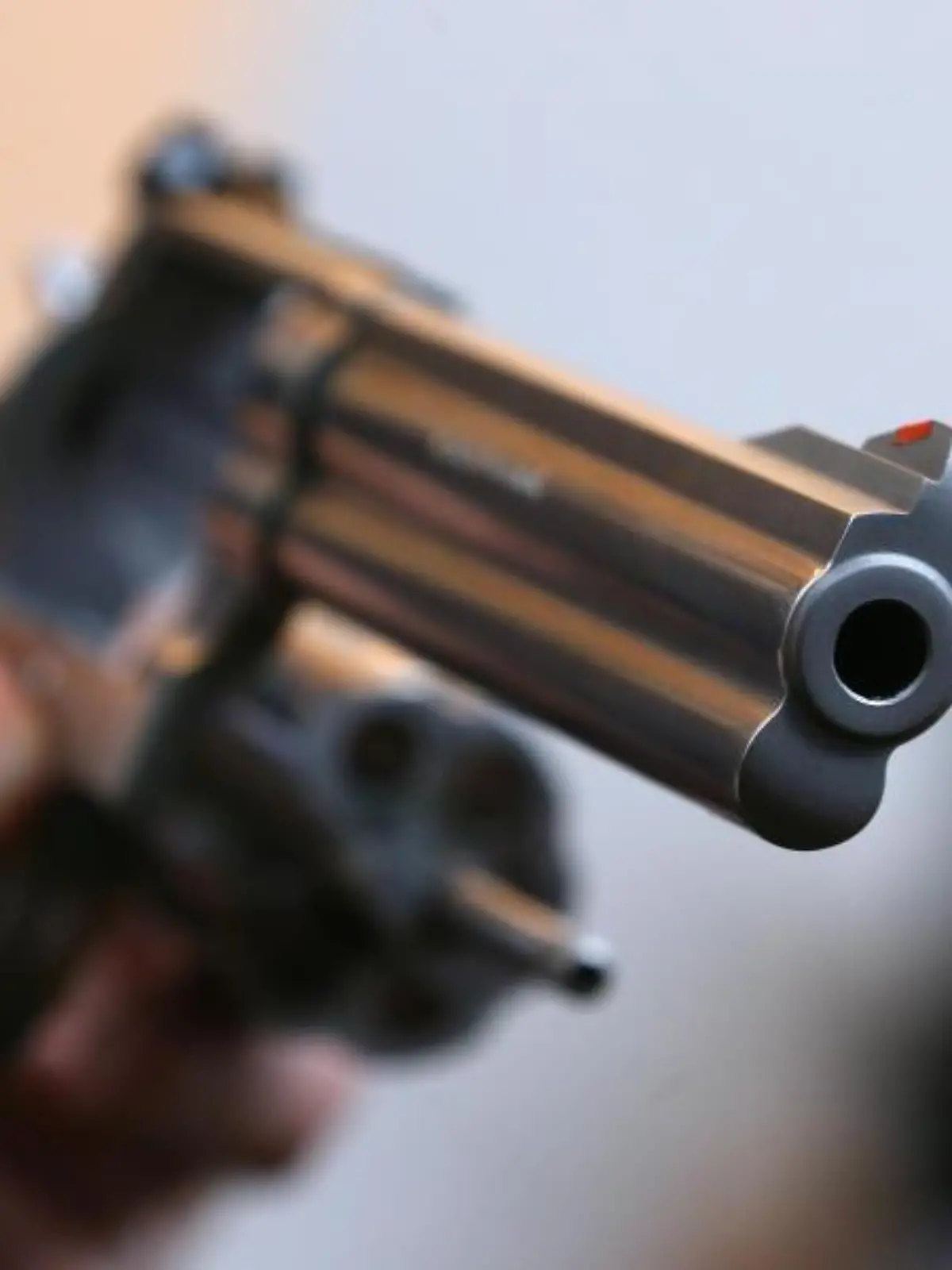 Eine Schusswaffe