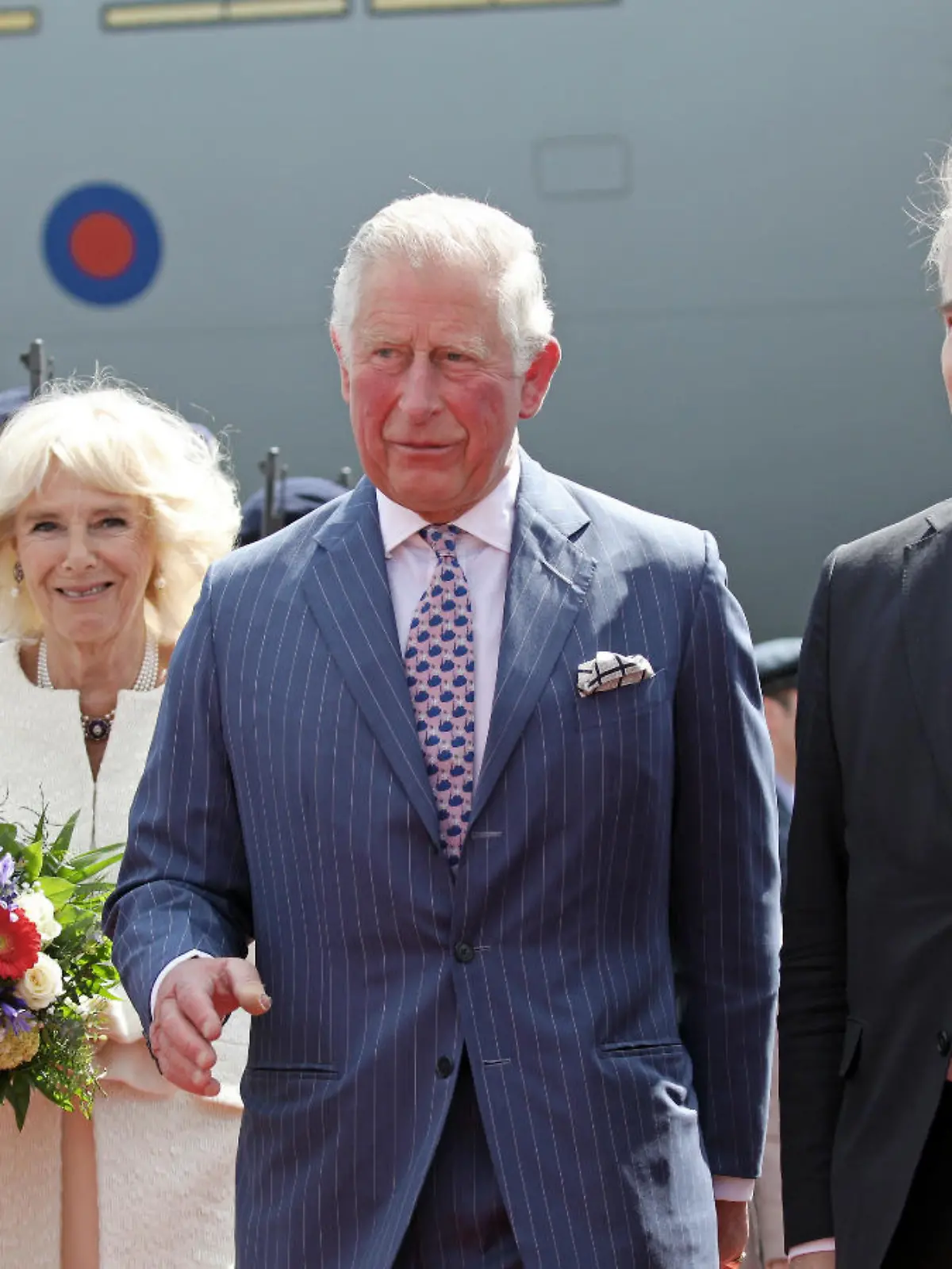 Bild zu: "Charles & Camilla in Berlin gelandet"