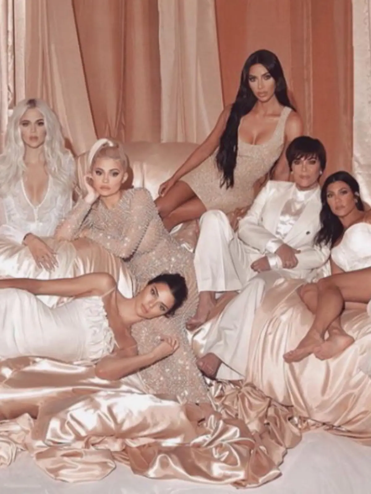 Bild zu: "Die Kardashians übertreiben es wieder"