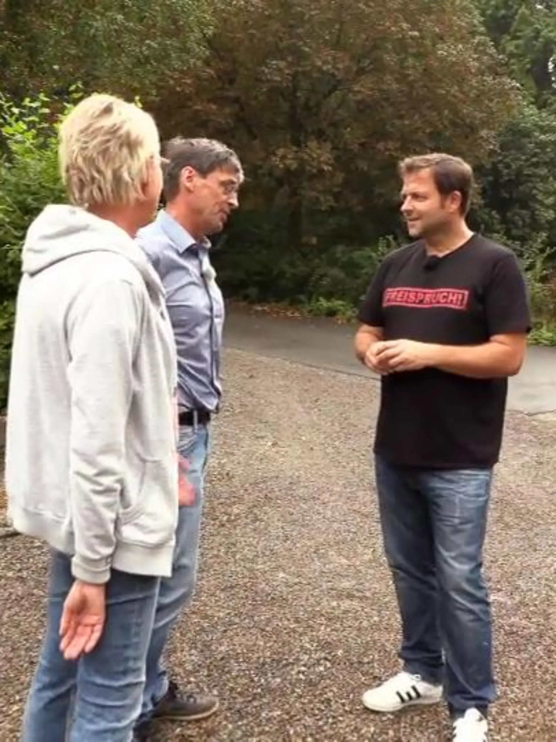 Bild zu: "Gibt es Fortschritte bei Kalle und Hündin Sofie?"