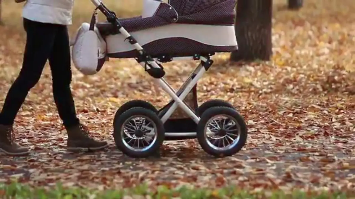 Ab wann nach draußen? Das ist der beste Zeitpunkt Babys erster Spaziergang