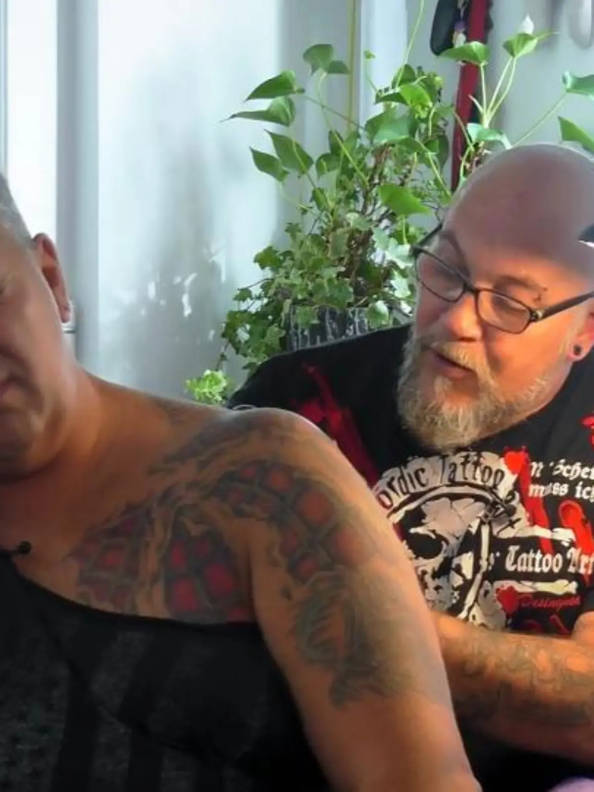 Bild zu: "Jetzt muss Frank dran glauben"
