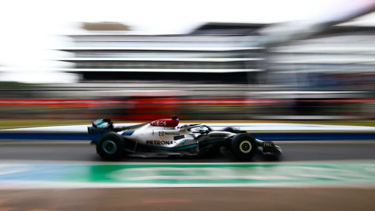 Formula 1 2022: British GP SILVERSTONE CIRCUIT, UNITED KINGDOM - JULY 01: George Russell, Mercedes W13 during the British GP at Silverstone Circuit on Friday July 01, 2022 in Northamptonshire, United Kingdom. Photo by Andy Hone / LAT Images Images PUBLICATIONxINxGERxSUIxAUTxHUNxONLY GP2210_070213_ONZ9379