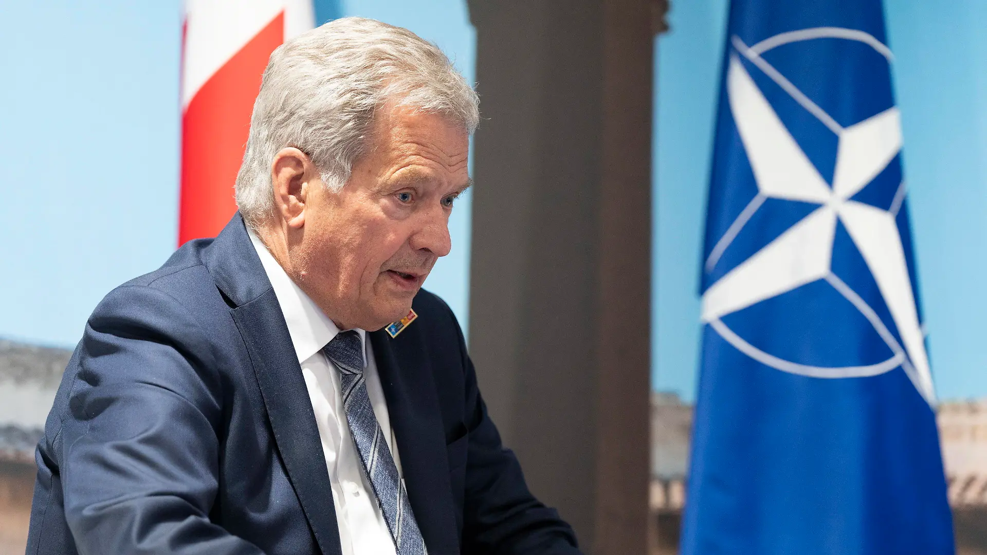 29.06.2022, Spanien, Madrid: Sauli Niinistö, Präsident von Finnland, spricht während des Treffens mit dem kanadischen Premierminister Trudeau während des Nato-Gipfels. Die Staats- und Regierungschefs der 30 Bündnisstaaten sollen bei dem Spitzentreffen Entscheidungen zur Umsetzung der Reformagenda «Nato 2030» treffen. Foto: Paul Chiasson/Canadian Press via ZUMA Press/dpa +++ dpa-Bildfunk +++