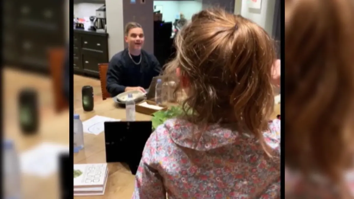 Robbie Williams: Süße Glückwünsche von Teddy Happy Birthday, Daddy!