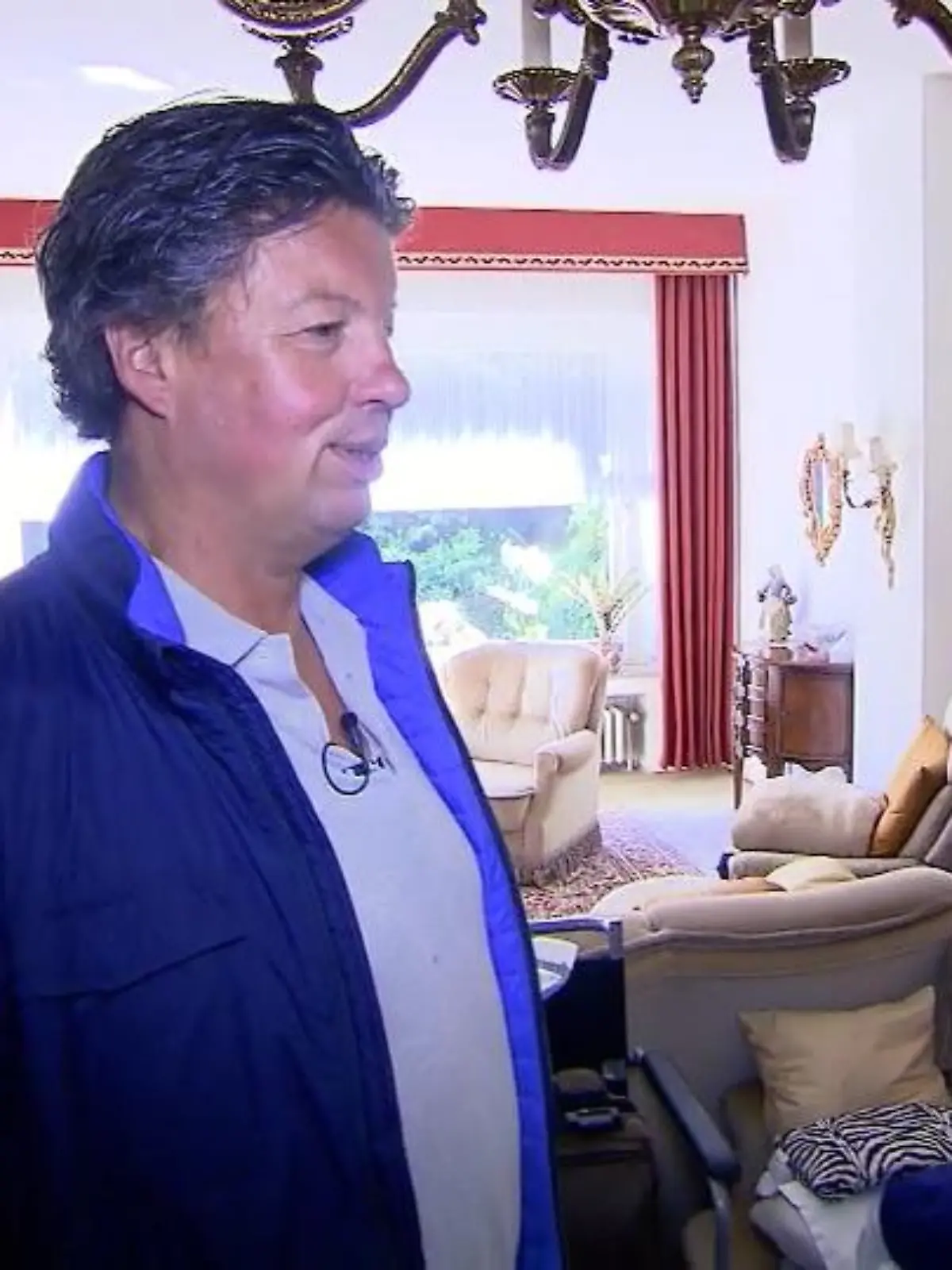 Bild zu: "Dieser Hausbesuch verläuft besser als gedacht"