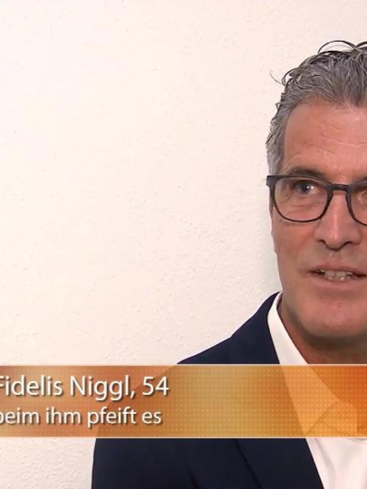 Bild zu: "Eine schlechte Diagnose für Hobby-Surfer Fidelis"