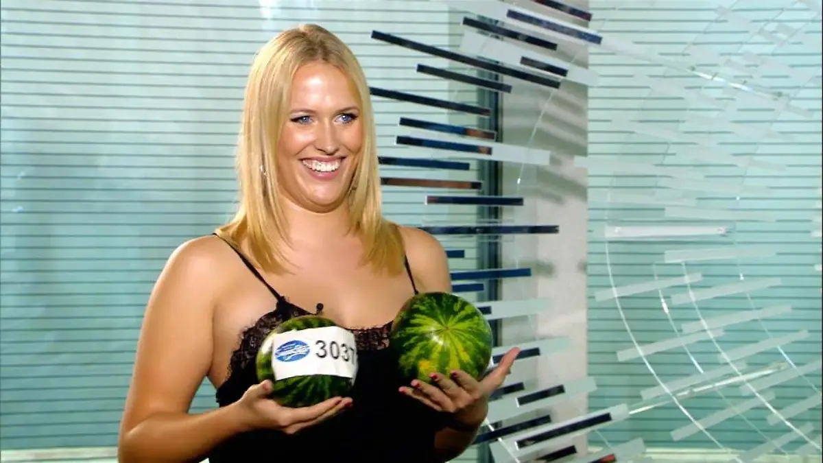 Zeig mir deine Melonen! Josie bringt die Melonen mit