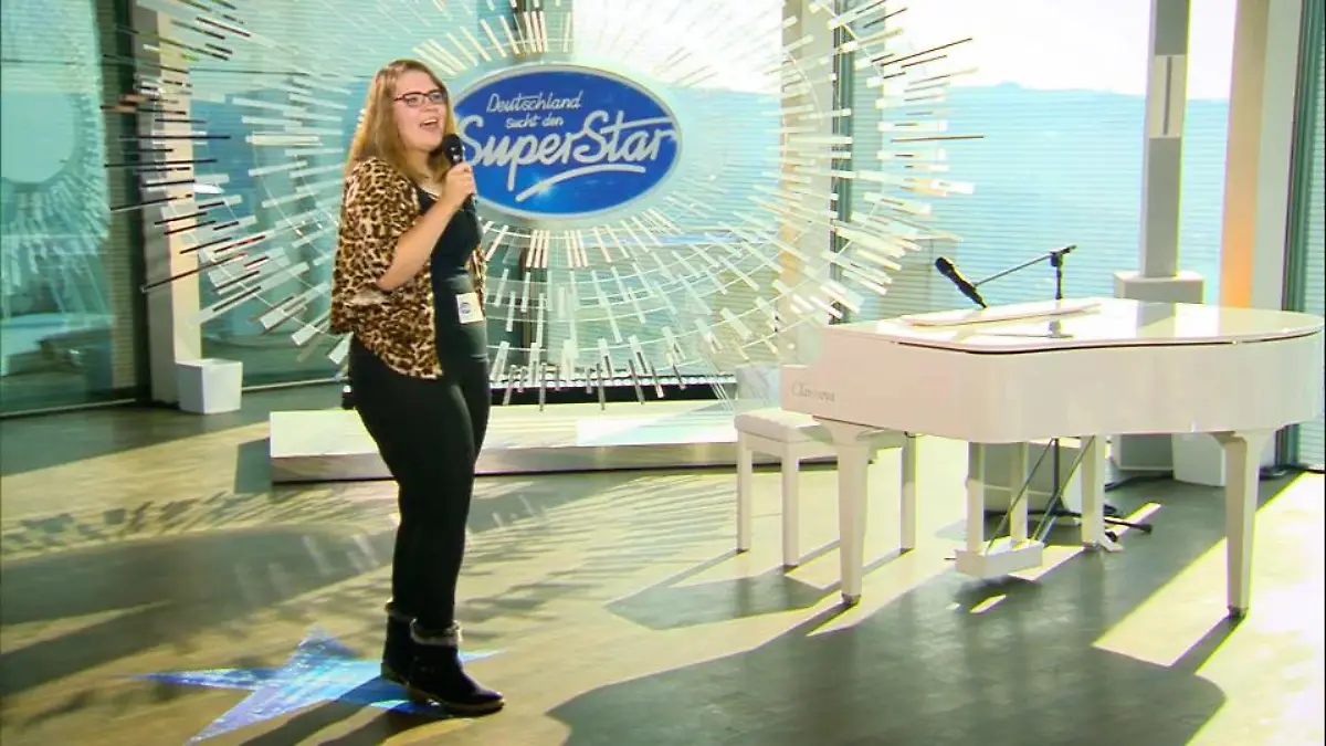 Sabrina versucht es mit Helene Fischer "Wenn man verkackt, verkackt man"