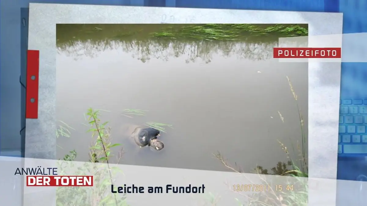 Die Obduktion zeigt unzählige Stichverletzungen Eine Leiche wird gefunden