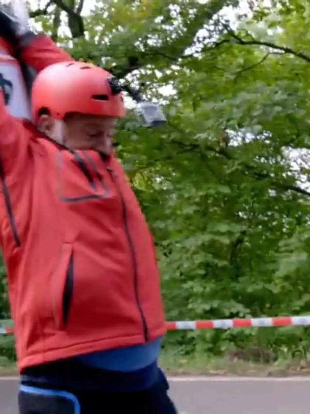 Bild zu: "So kommst du den Berg aber nicht runter!"