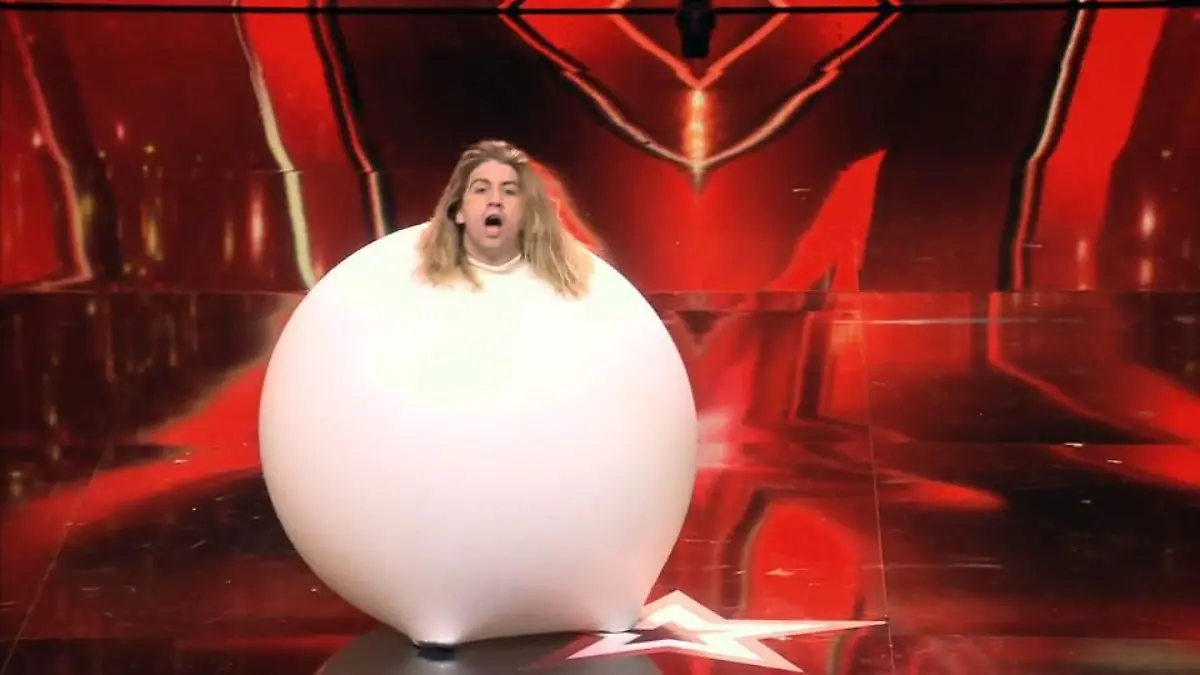 Ben Kirsch beeindruckt mit Riesen-Luftballons Das Supertalent 2018: Show 10