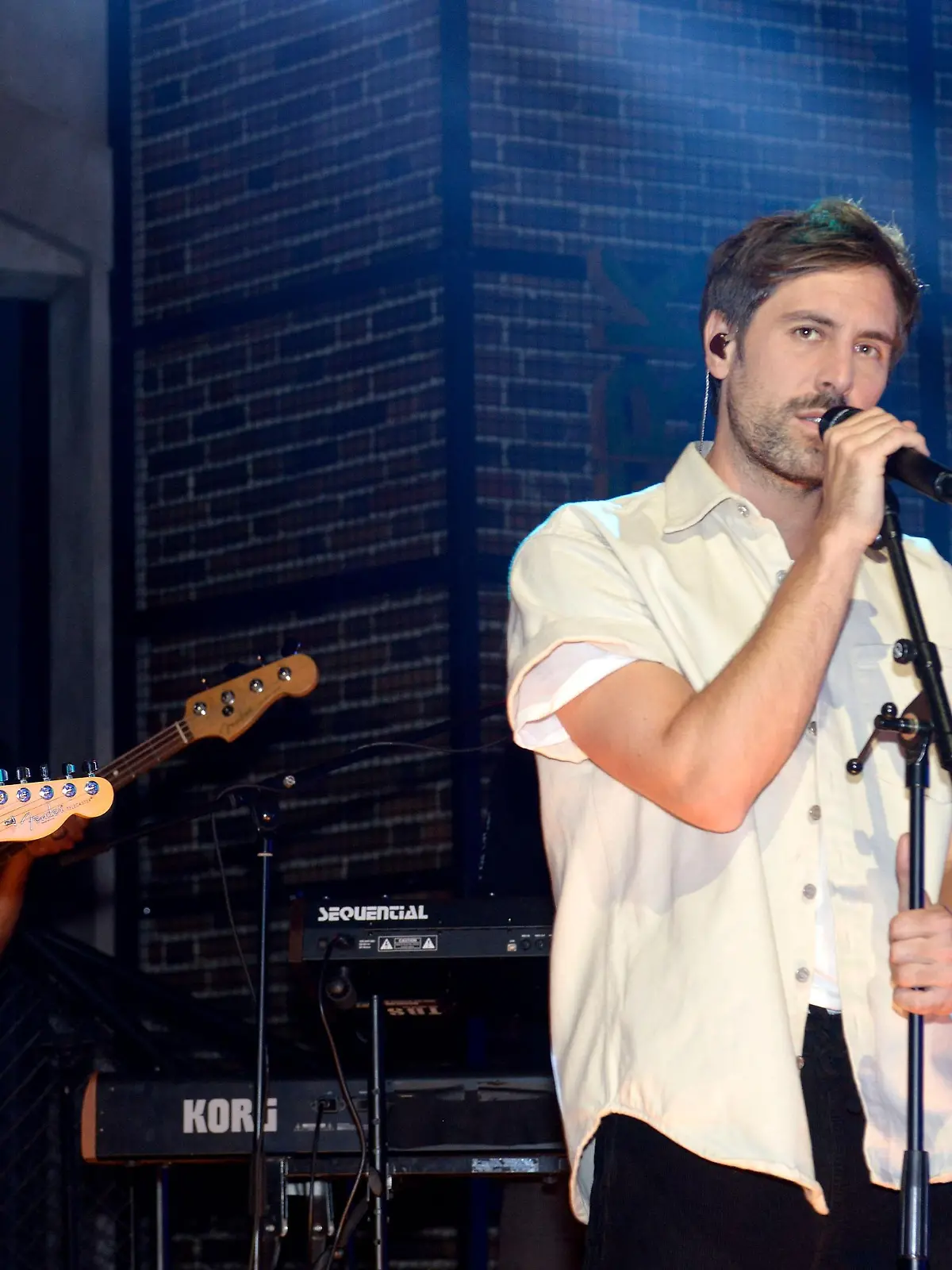 Max Giesinger während seines Auftritts im Mauerwerk.

Die Verwendung des sendungsbezogenen Materials ist nur mit dem Hinweis und Verlinkung auf RTL+ gestattet.