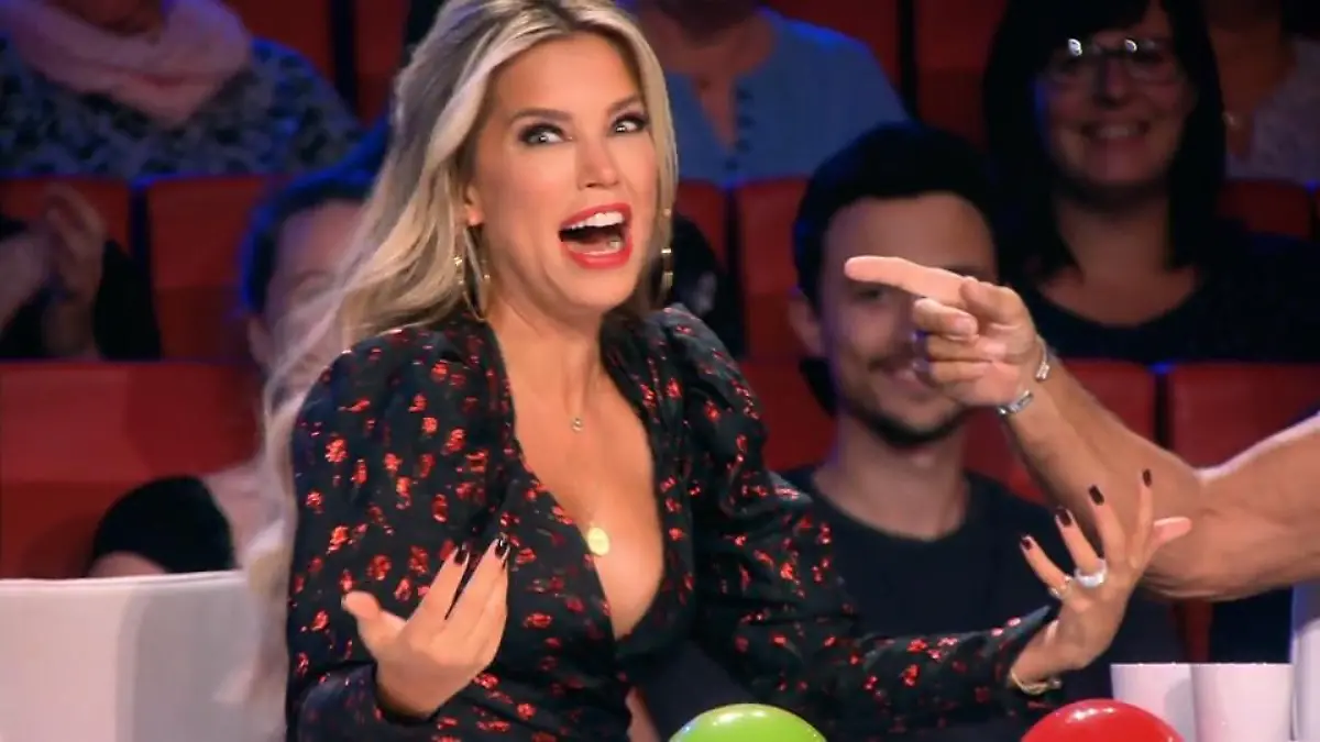 HIER verschlägt es Sylvie Meis die Sprache Spontane Verkupplung