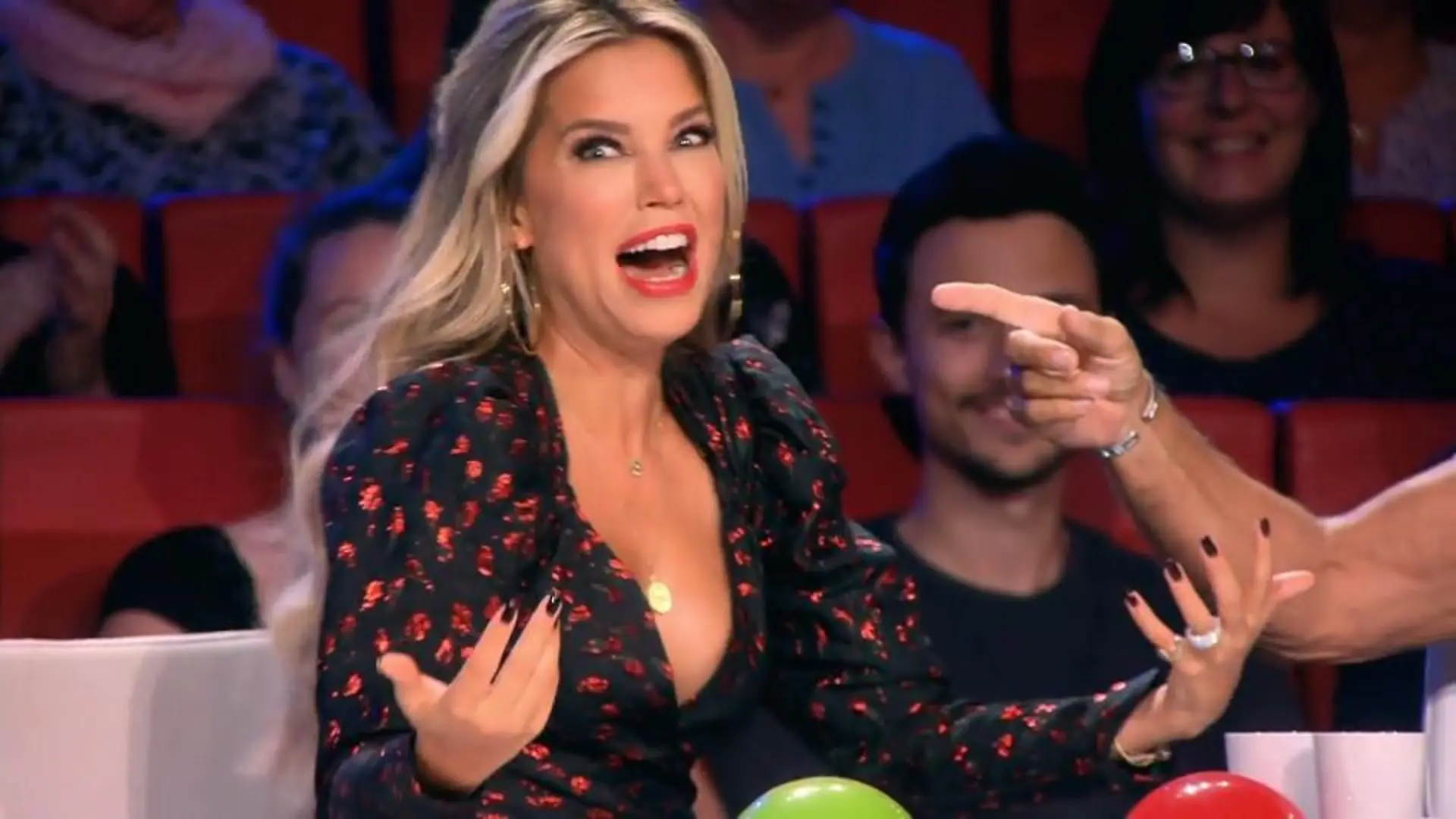 HIER verschlägt es Sylvie Meis die Sprache Spontane Verkupplung